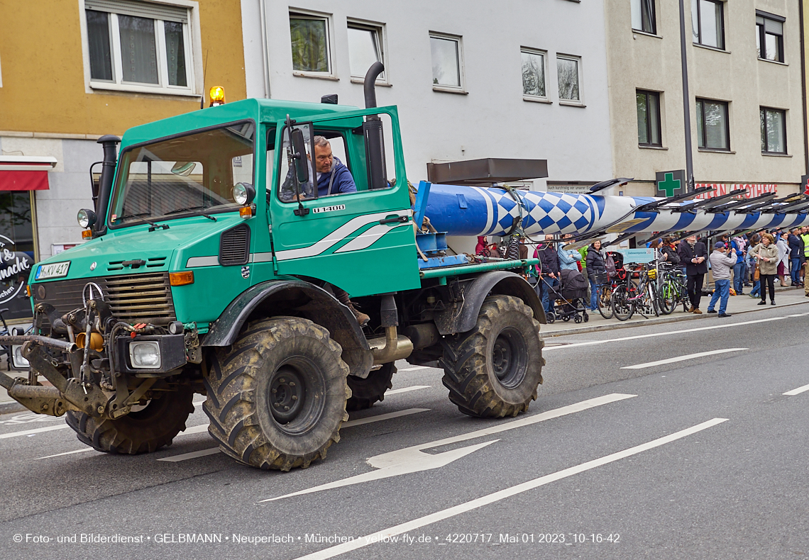 01.05.2023 - Maibaumaufstellung in Berg am Laim